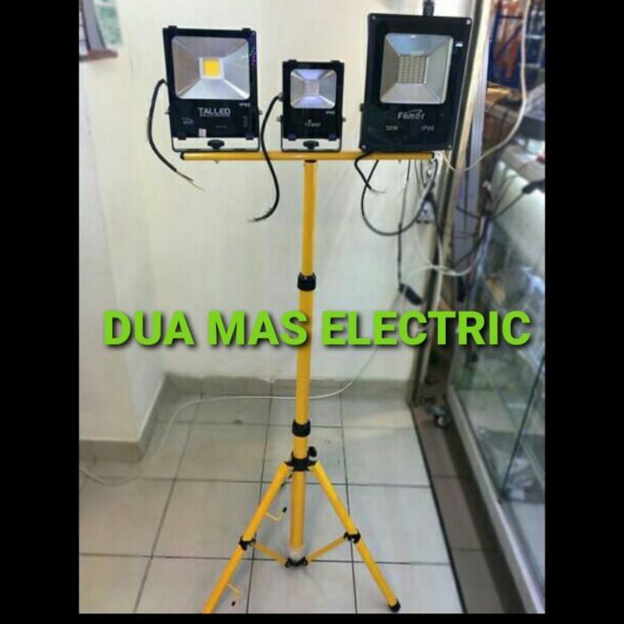 Tripod lampu sorot LED tiang lampu tripod lampu floodlight stand lampu