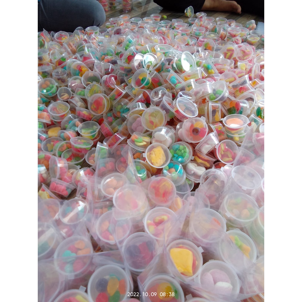 

YUPI GUMMY PERMEN JELLY SERIBUAN