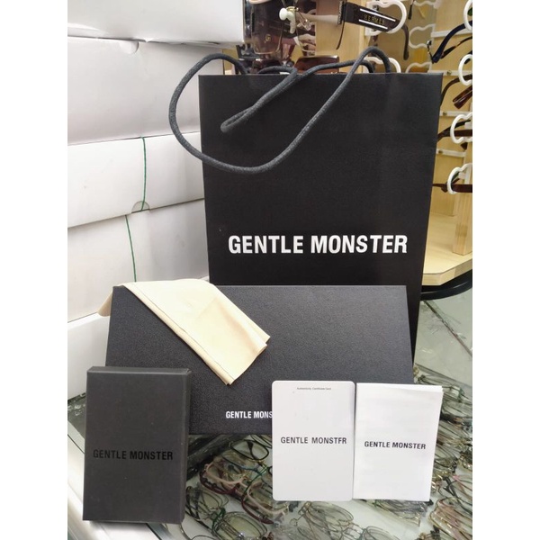 kacamata hitam GM pria wanita