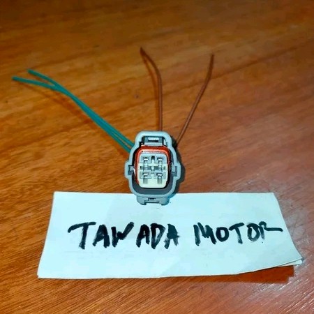SOKET SENSOR SPEEDOMETER RPM TURBO CENTER MITSUBISHI 4PIN