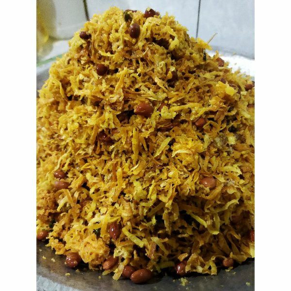 

Cemilan enak (serundeng ubi) khas Minang