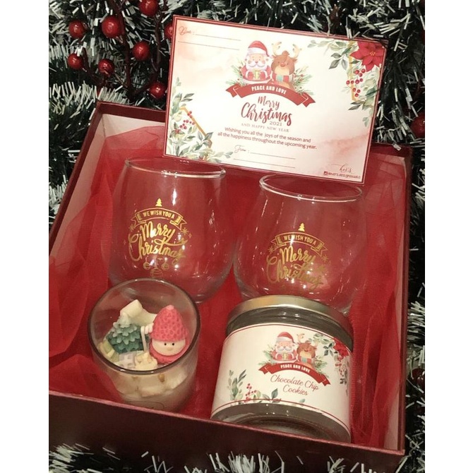 

Christmas Hampers - HOLLY