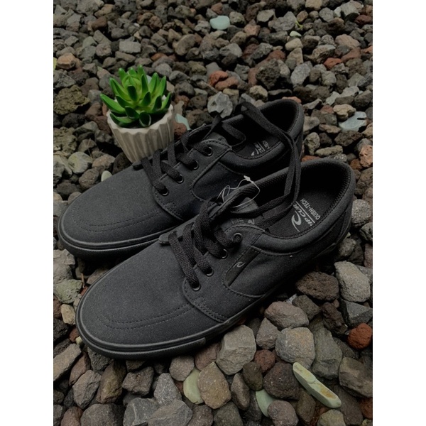 Sepatu ripcuel tula black