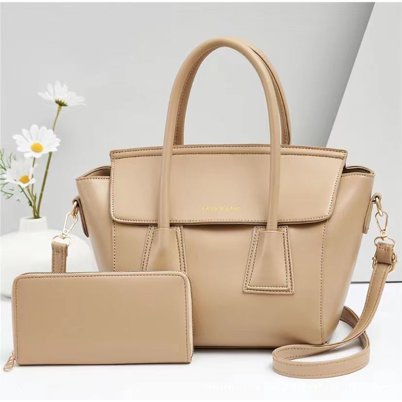 Tas Selempang Wanita Kulit Fashion Wanita Terbaru handbag slingbag / Top Handle Bag impor