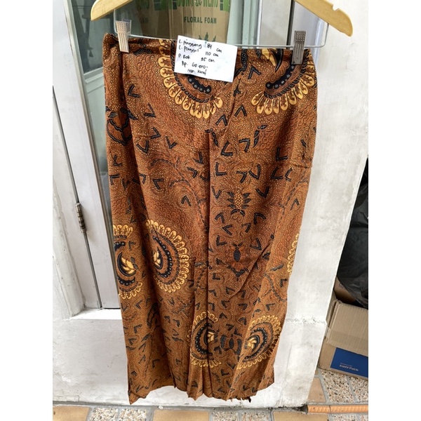Rok Batik Rample / Bawahan kebaya Non karet kode R1- Preloved
