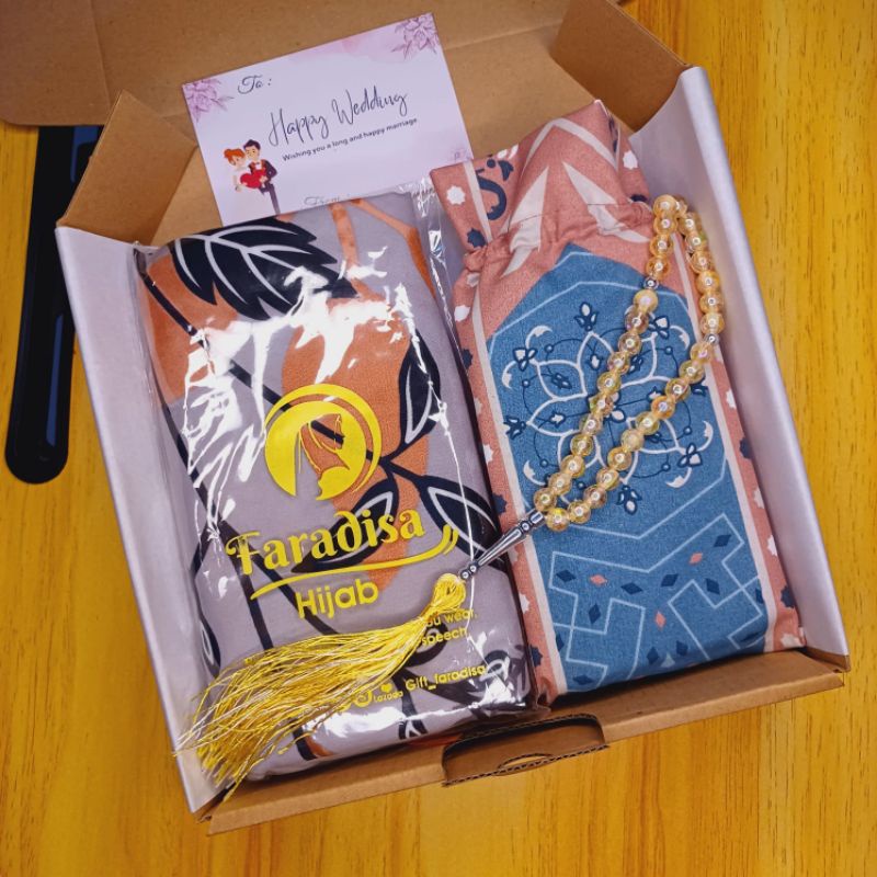 HAMPERS HIJAB MOTIF SAJADAH POUCH TRAVEL