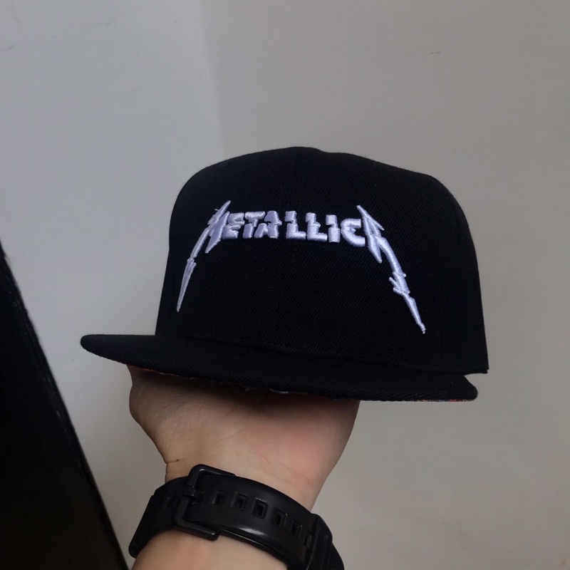 Topi Snapback Cap Band Original METALLICA ‘Hardwired’