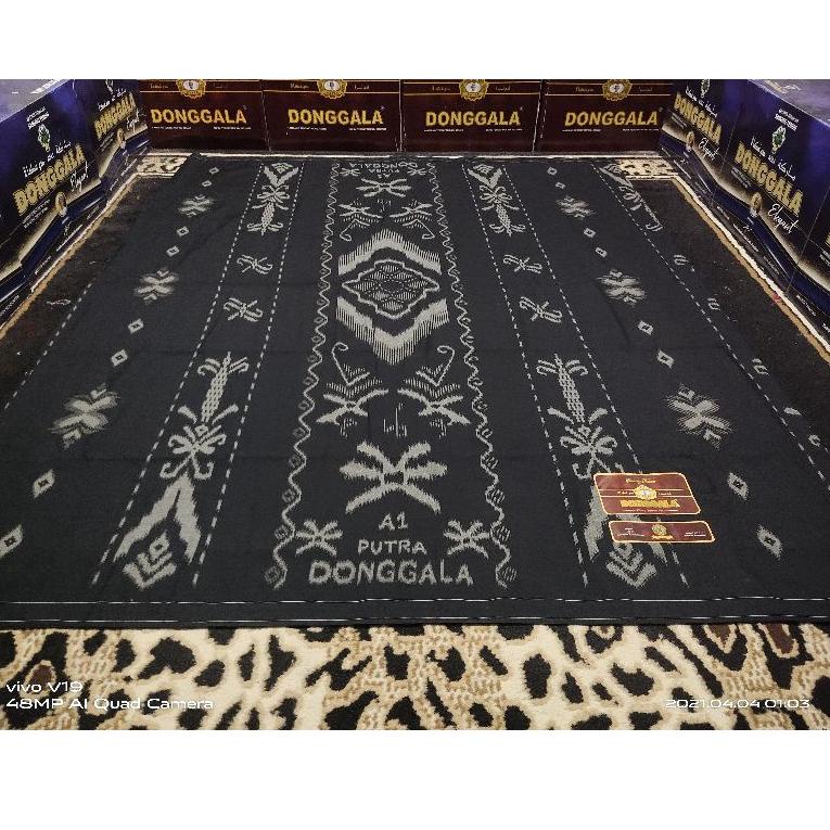 Sarung donggala Hitam ‣ JRM.18Oc22м