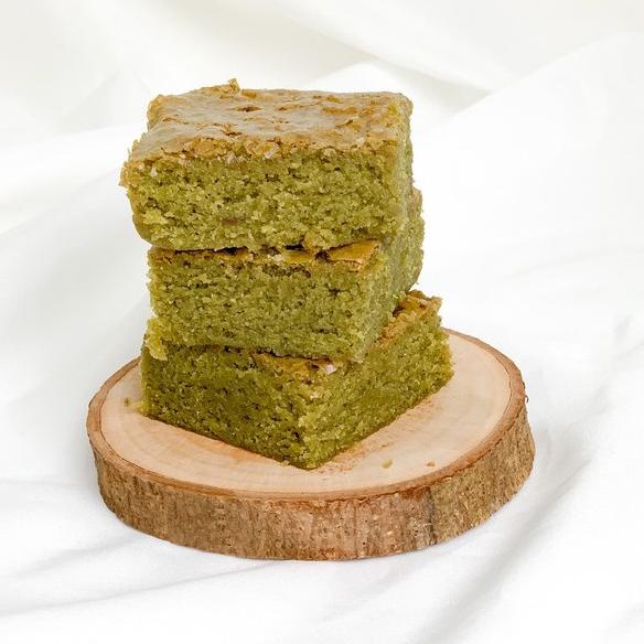

TrxF0r5Q--Matcha Fudgy Blondies Pattysseriee 20x10cm BACA DESKRIPSI