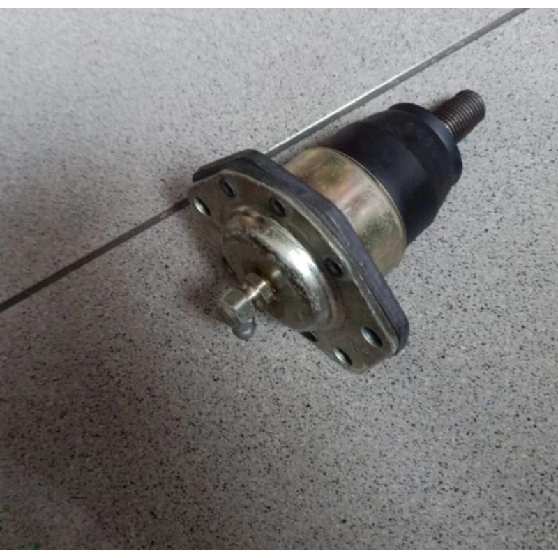 Ball Joint atas Chevrolet Blazer