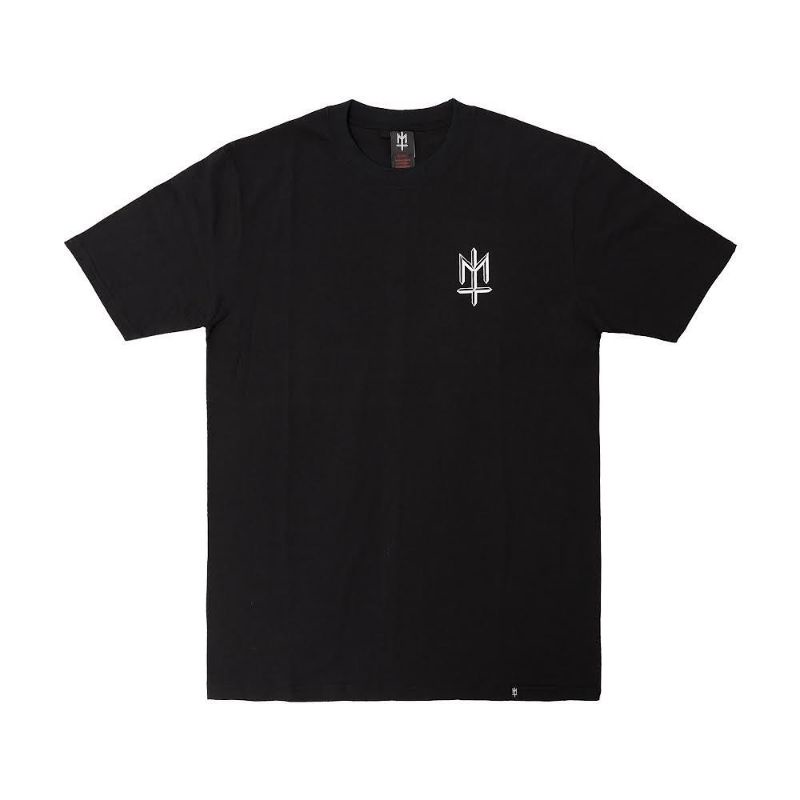 Maternal disaster Tshirt BECOMES Black Catton