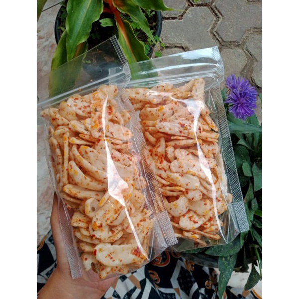 

CEMILAN KERUPUK RASA IKAN TENGGIRI / KERUPUK PEDAS / SEBRING