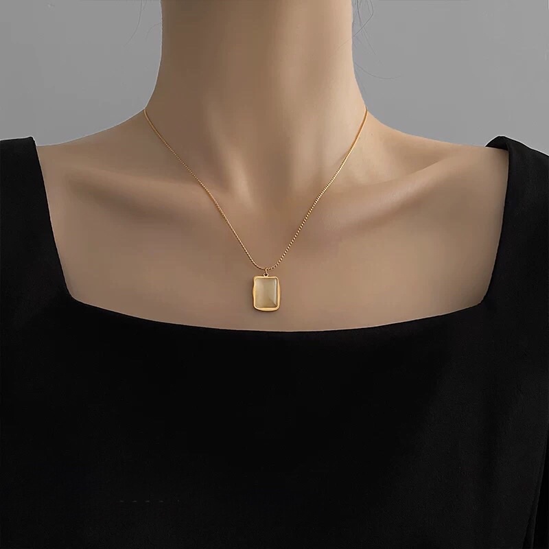 Kalung Titanium White Trending Elegan Korea Fashion Style Premium