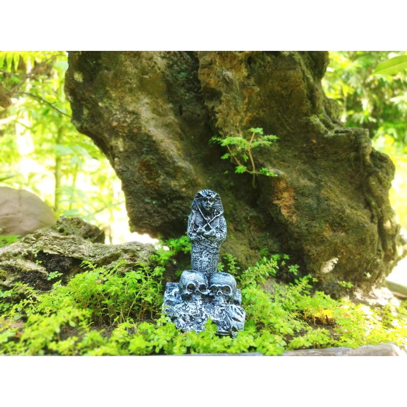hiasan aquarium atau bonsai, ornamen mumi tengkorak