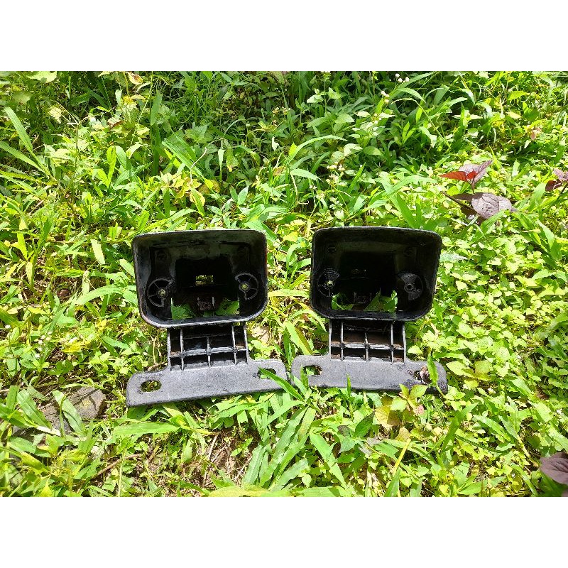 Dudukan lampu stop win tua Braket Briket dudukan lampu sen sein lampu stop honda win tua original co