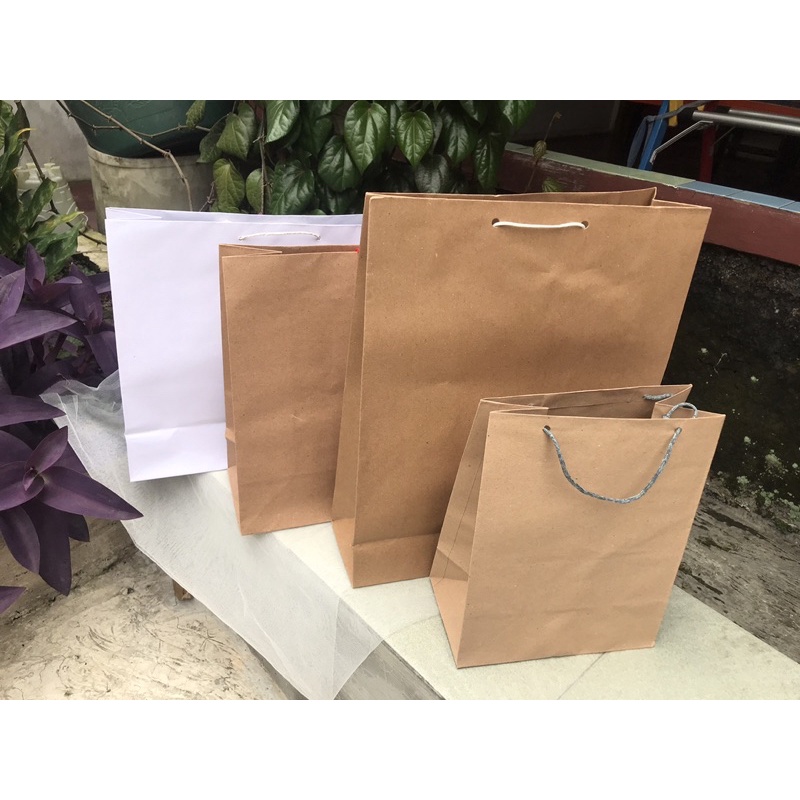 

Paper Bag untuk Buket atau Gifts