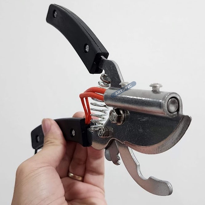 Gunting Ekor Hewan Elektrik Alat Tang Potong Listrik Pemotong Ekor Babi Piglet Hewan Ternak Electric Tail Cutting Pliers End Cutting Pliers Disconnect Pig Tail