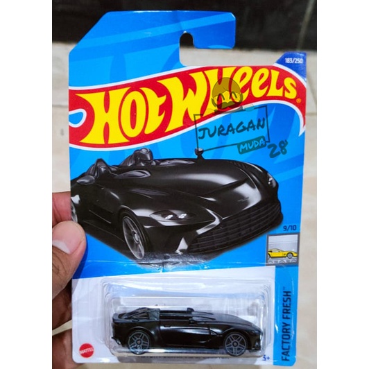 hotwheels aston martin v12 speedster hitam lot Q 2022