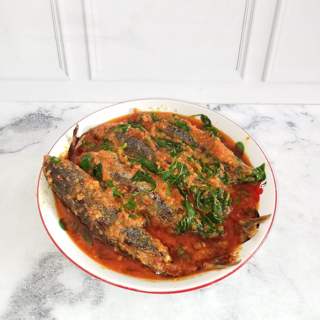 

Ikan Layang Rica Kemangi Pedas