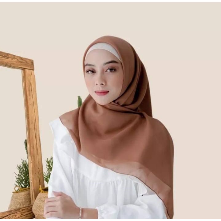 HARGA TERMURAH JILBAB BELLA SQUARE SEGI EMPAT / HIJAB BELLA SQUARE TERBARU WARNA TERLENGKAP-Milo