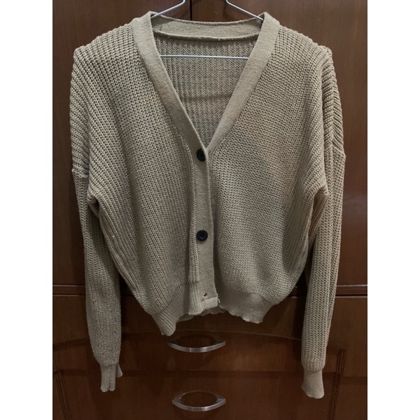 preloved SWEATER RAJUT CROP