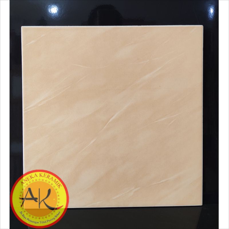 Keramik Lantai Motif Marmer Glossy Kilap 40x40 Hannover Beige