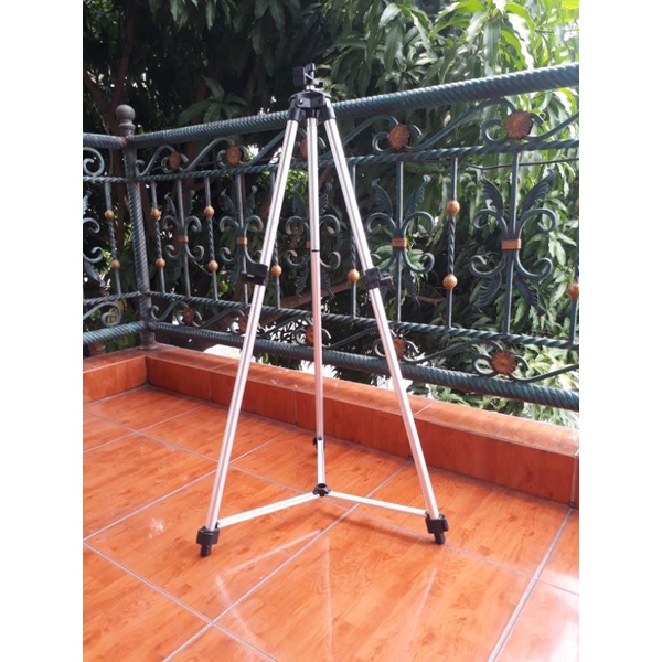 

OFFICE-P Tripod Easel WO06T TW Adjustable Perlengkapan Lukis