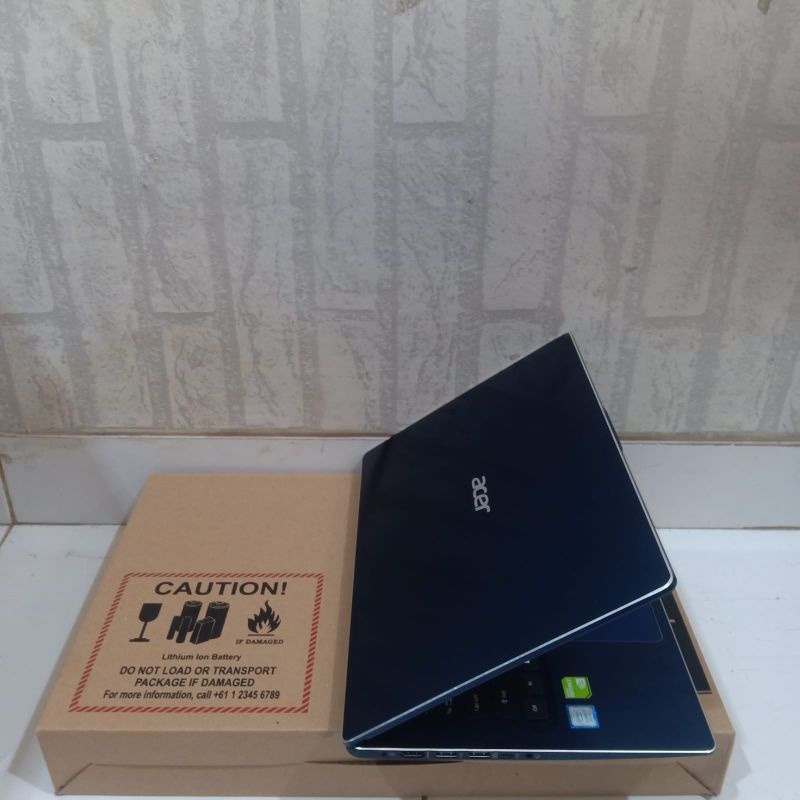Laptop Acer Swift 3 SF314-56G Cor i7-8565U Ram 8GB/HDD 1TB NVDIA GEFORCE MX150 FHD IPS BODY SLIM DESAIN