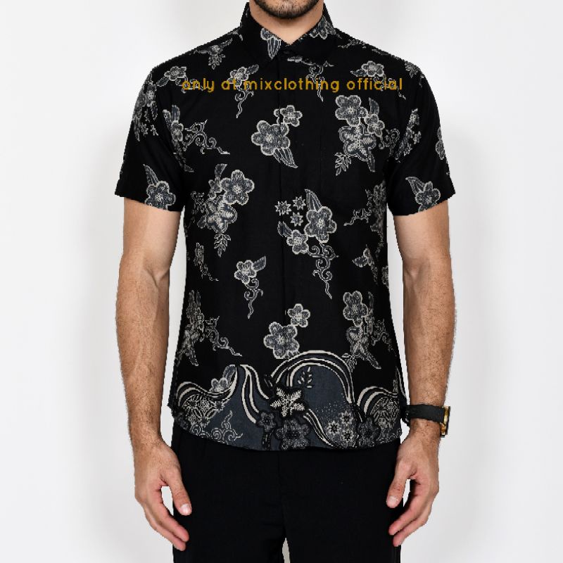 BAJU KEMEJA BATIK PRIA SLIM FIT LENGAN PENDEK LUIGI BATANI LBS 237