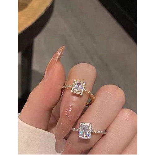 LRC Cincin Fashion Three-dimensional Square Inlaid Zirconium A6364X