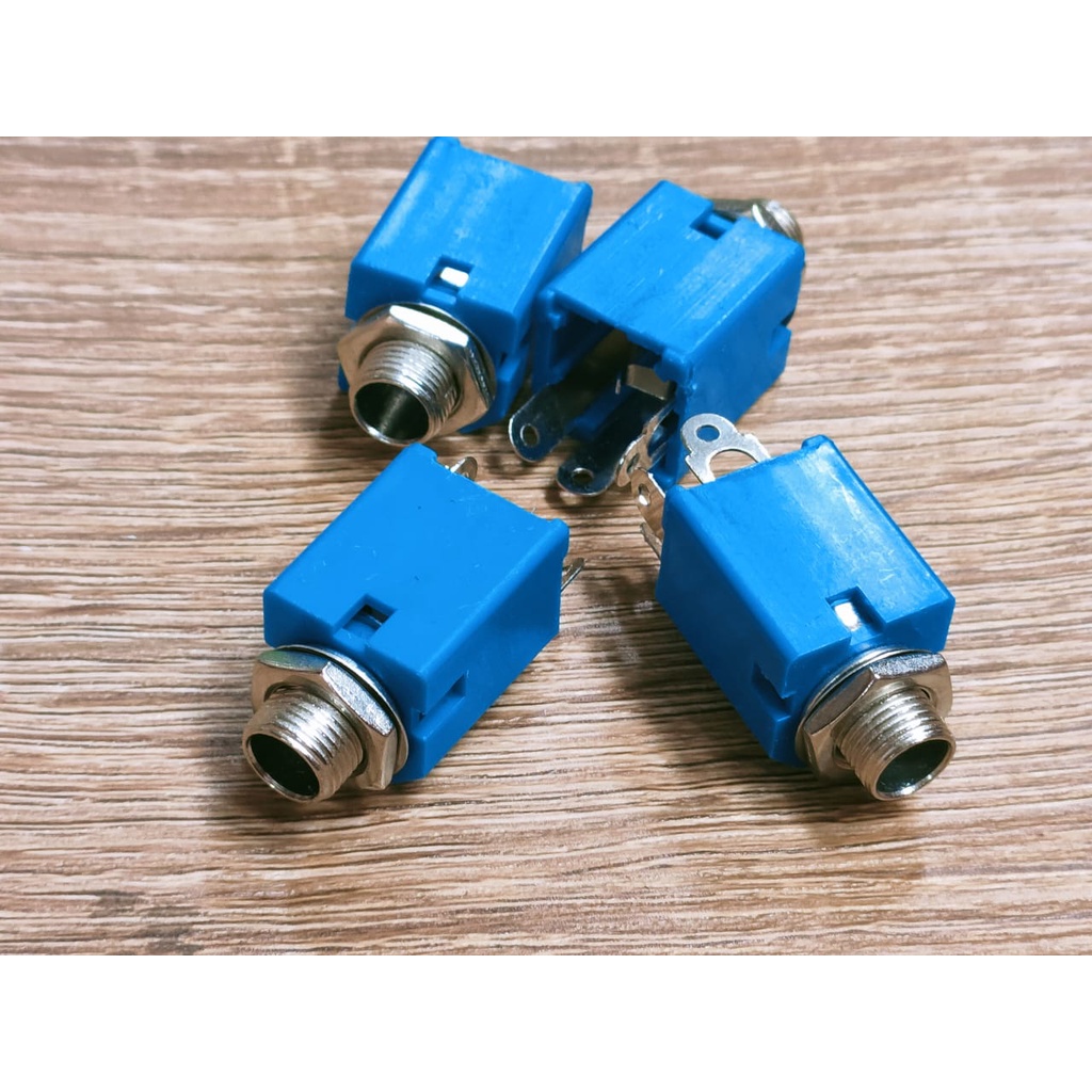 Socket Akai Mono Biru