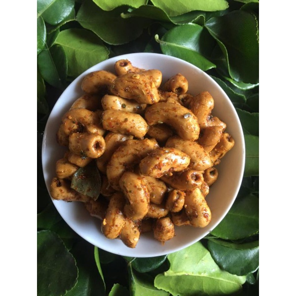 

Makaroni Bantet Pedas Daun Jeruk 50 Gram