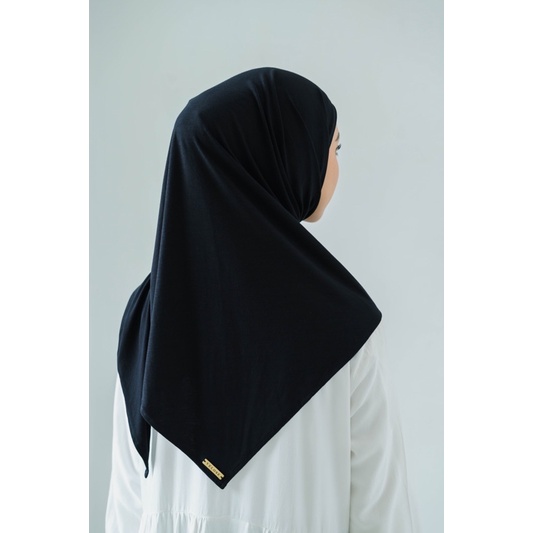 Mecca Instant Hijab Segitiga Bahan Kaos Breathable (2in1 plus inner)