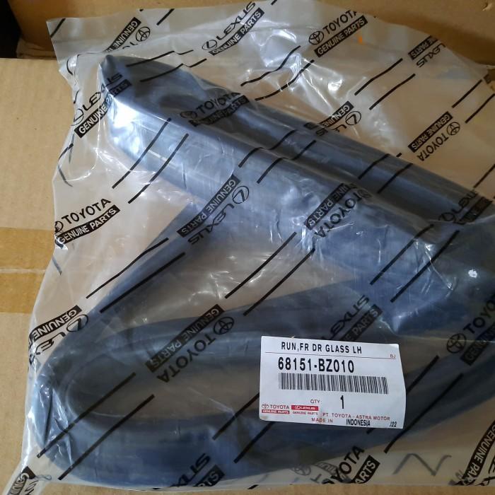 karet kaca pintu depan kiri xenia avanza 2007 2008 2009 2010 2011