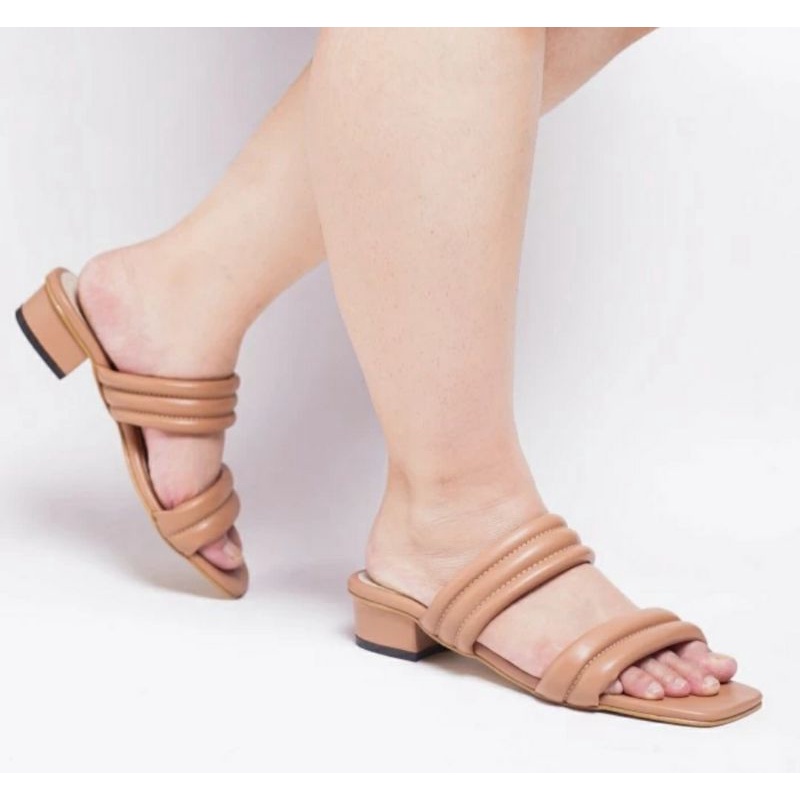 Sandal Higheels OVERSIZE Wanita 41.45 Slop Garis Premium Cewek Bule Slop Ukuran Besar Jumbo Krem, 41