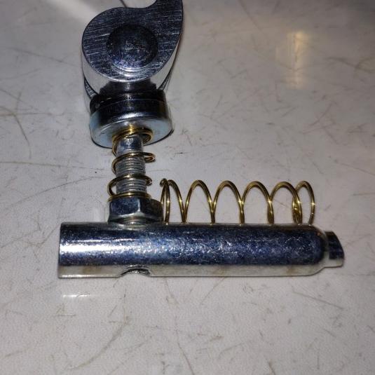 ENGSEL SEPEDA LIPAT TENGAH / QR FRAME SEPEDA LIPAT BAUT TENGAH - Putih