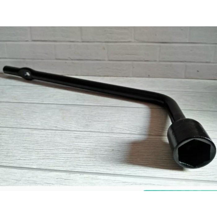 Dongkrak Promo Murah Kunci Roda Mobil Avanza/Kunci Roda Xenia