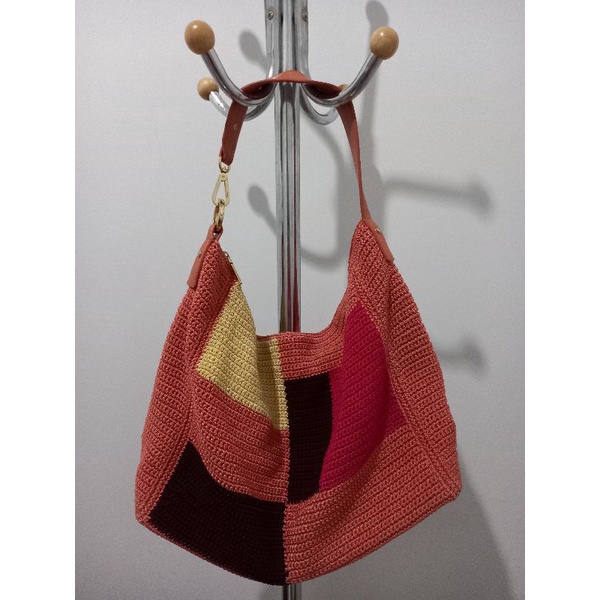 PRELOVED Tas Rajut DOWA Crochet Hobo Bag