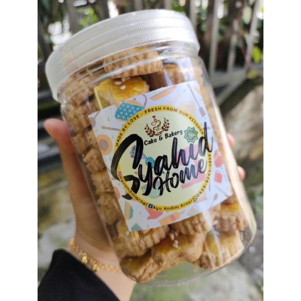 

kue kacang jadul uk.toples 600ml