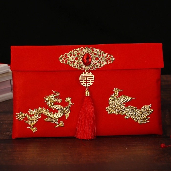 

Hari Ini Angpao Kain Emboss Shuangxi / Wedding Angpao Phonix Terbatas