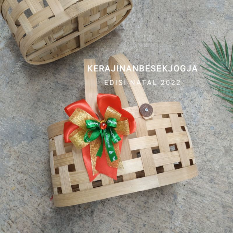 

SPESIAL HAMPERS NATAL | PARSEL OVAL CANGKING PITA | parsel lebaran parsel natal spesial natal suka cita natal perayaan natal keranjang natal