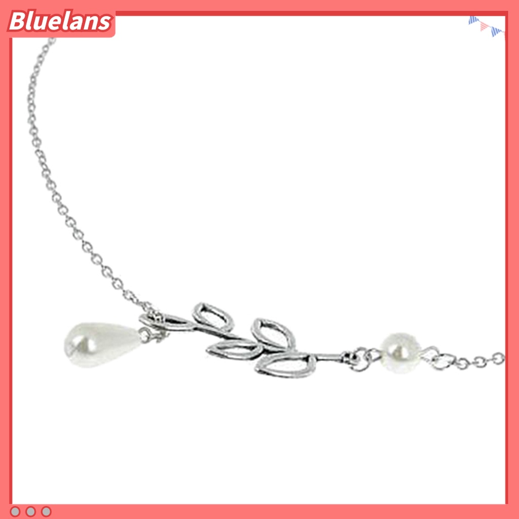 Kalung Rantai Liontin Daun Pohon Hollow Bahan Alloy Warna Silver Untuk Wanita