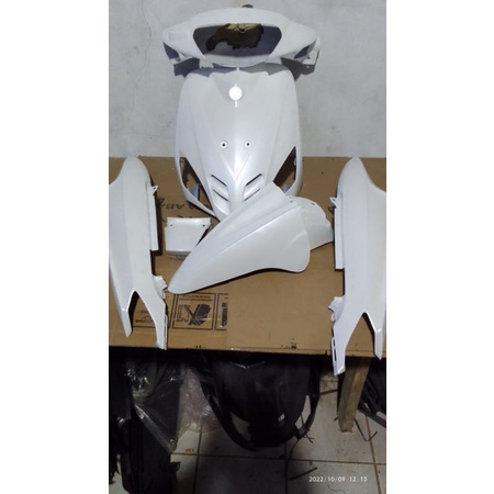 cover full body halus mio sporty putih mutiara
