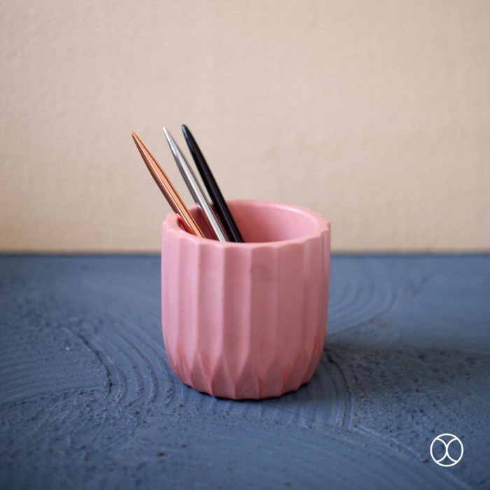 

Desk Organizer / Alexa Desk Organizer (Colour) / Pen Holder - Merah Muda