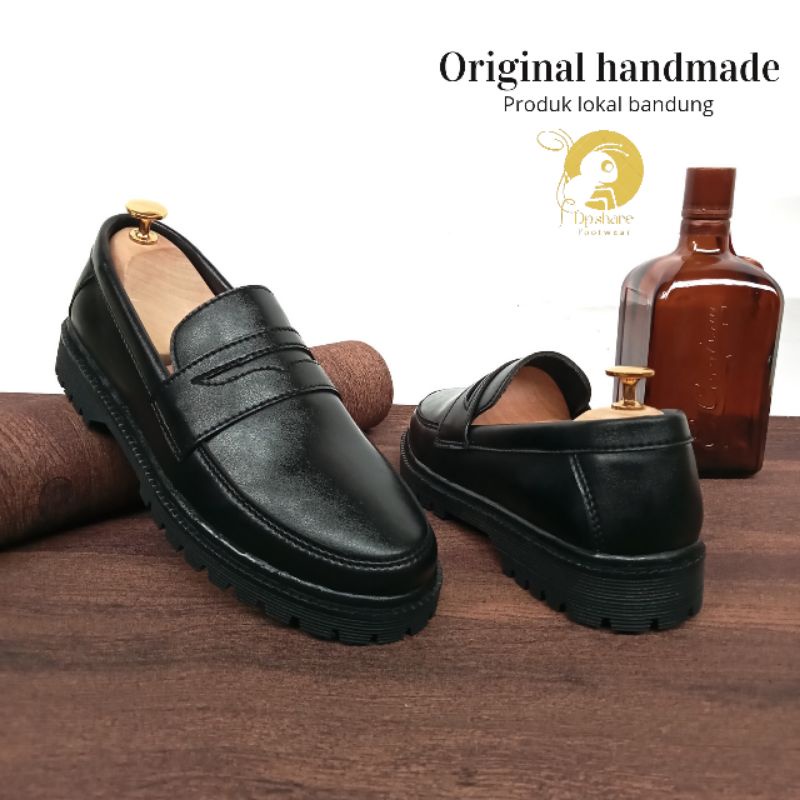 Sepatu Pormal Penny Loafer Full black Dm