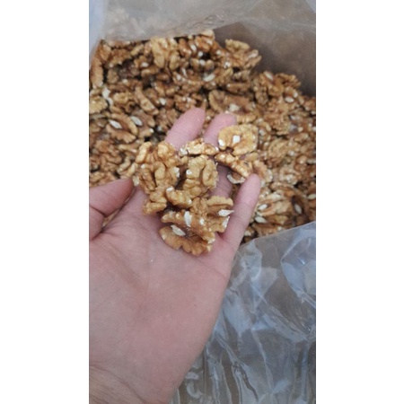 

kacang walnuts 500 gram