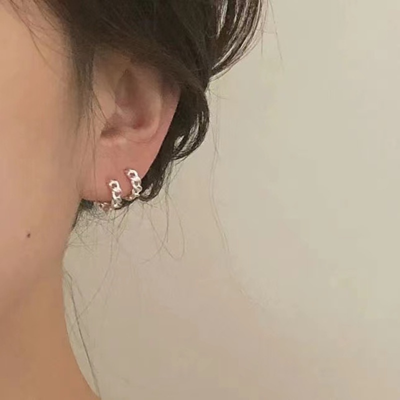 Anting Bentuk Lingkaran Twist Gaya Retro Korea Untuk Wanita