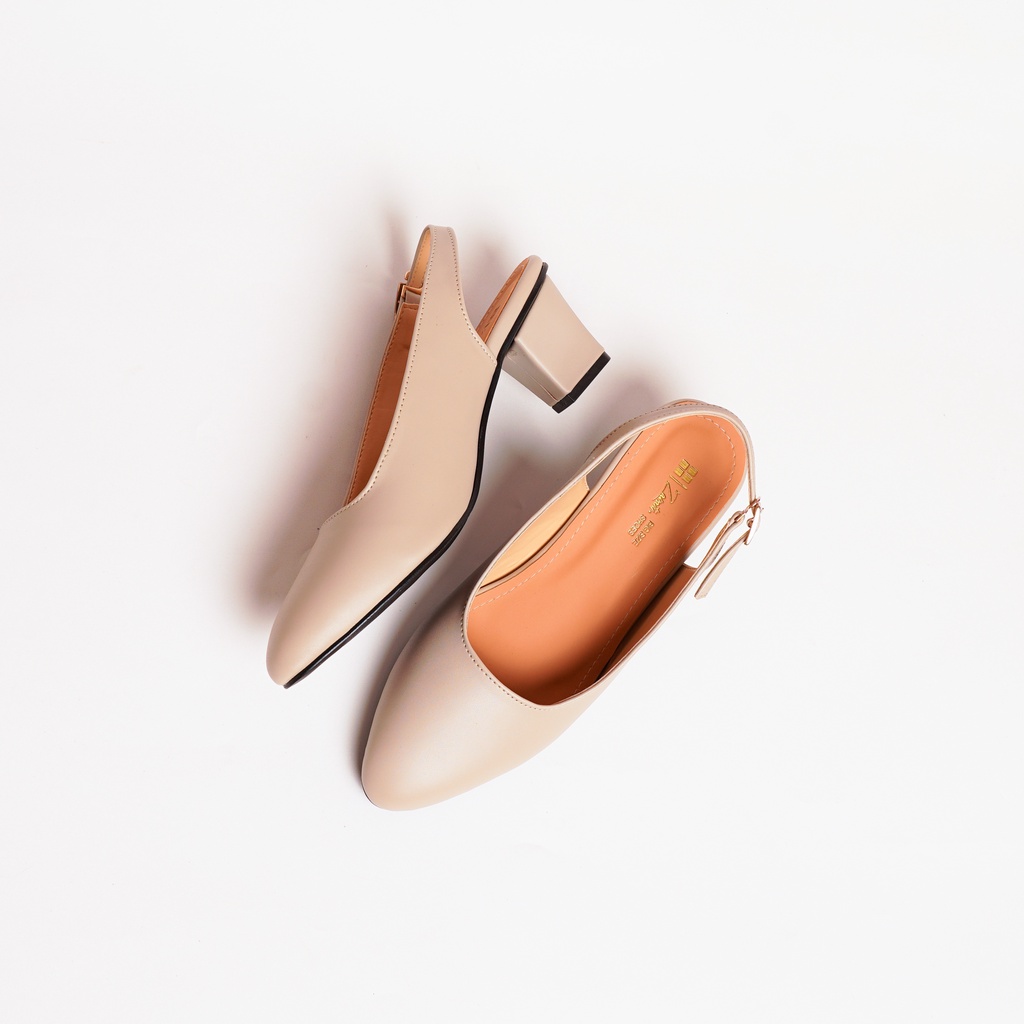 Zavatu Sepatu Bustong Heels Wanita Jumbo Kulit Model Tali Hak Tahu Tipe 391 Cream Big Size Ukuran 41