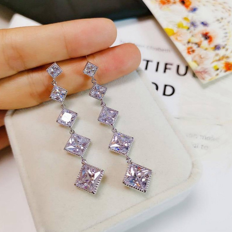 Fancyqube Anting Panjang Model Gantung Bentuk Persegi Aksen Kristal Kubik Zirconia Untuk Wanita