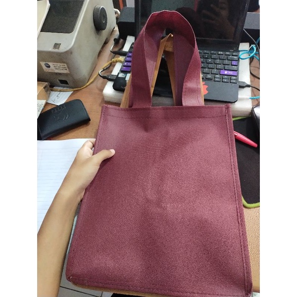 Tas Jahit Spunbond Ukuran 30x40x10
